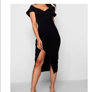 Off the shoulder dress!